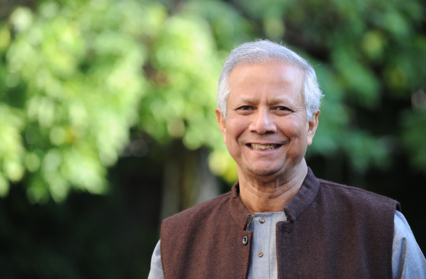Dr. Muhammad Yunus congratulated by Prime Minister of Singapore.