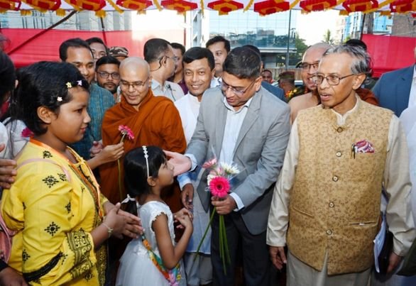 Army Chief visits International Buddhist…