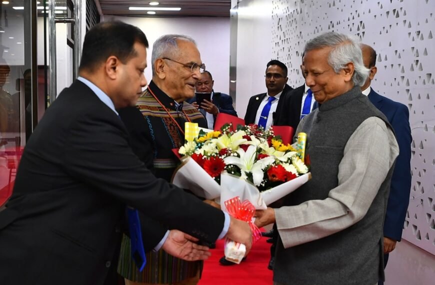 Red carpet welcome for East…