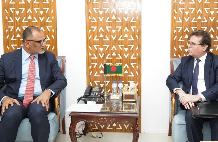 Turkish Ambassador meets Commerce Adviser