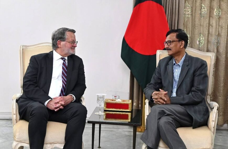 US Senator Gary Peters had a courtesy meeting with Foreign Adviser