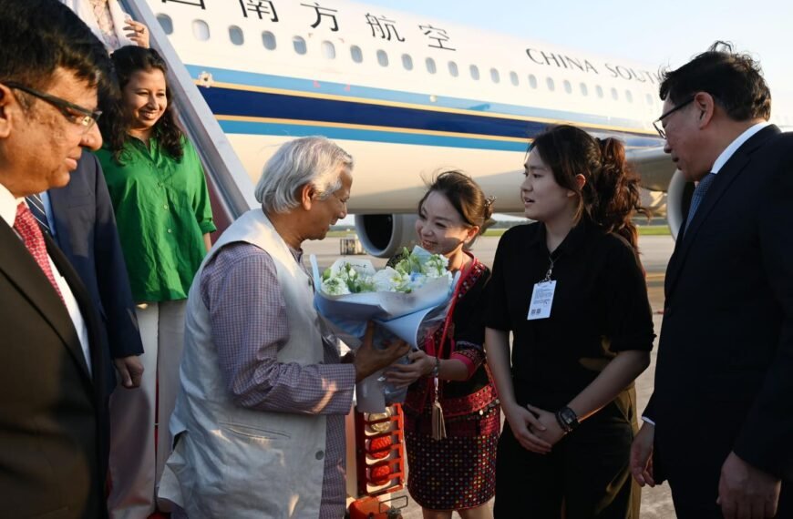 Chief Advisor Arrives in Hainan, China