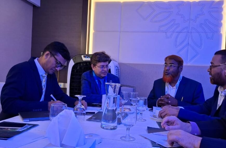 Jamaat-e-Islami delegation meets investors participating in Bangladesh Investment Summit-2025