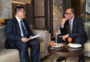 Chinese Ambassador meets with Trade Advisor : Discussions…