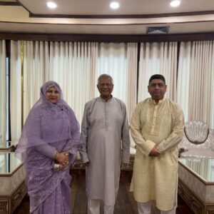 Army Chief meets Chief Adviser with wife