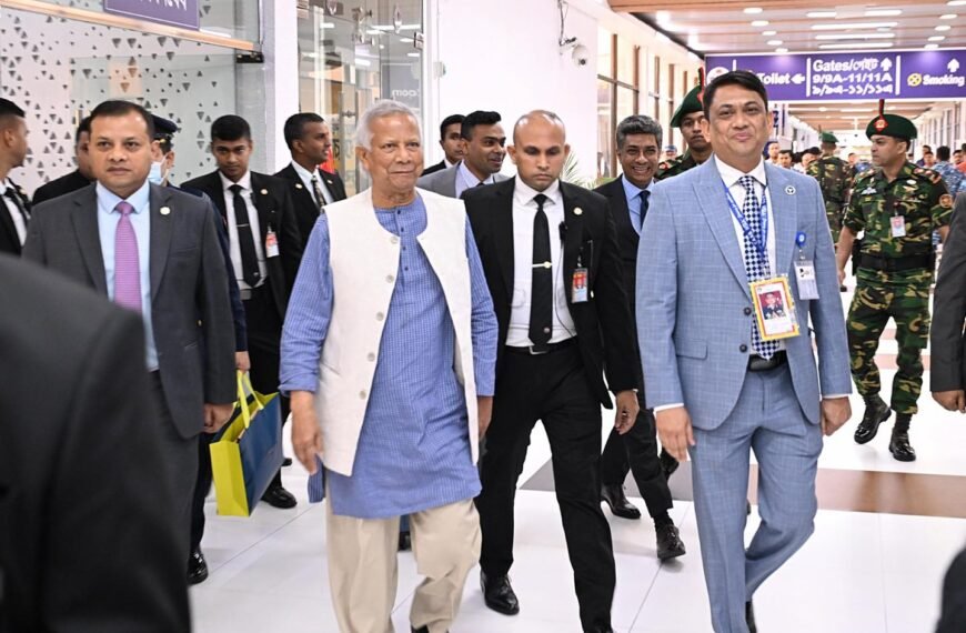 Chief Advisor returns home
