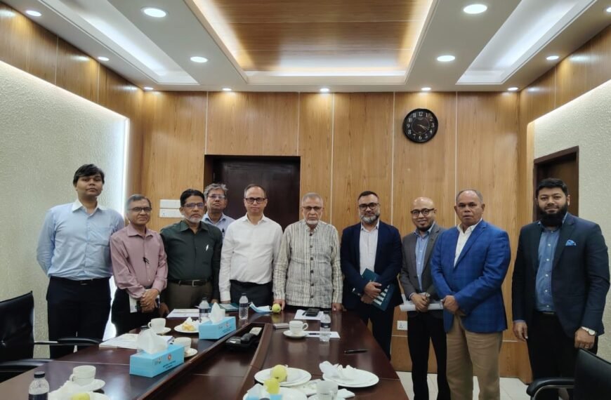 BGMEA President meets Special Assistant to the Chief Adviser Dr. Anisuzzaman Chowdhury
