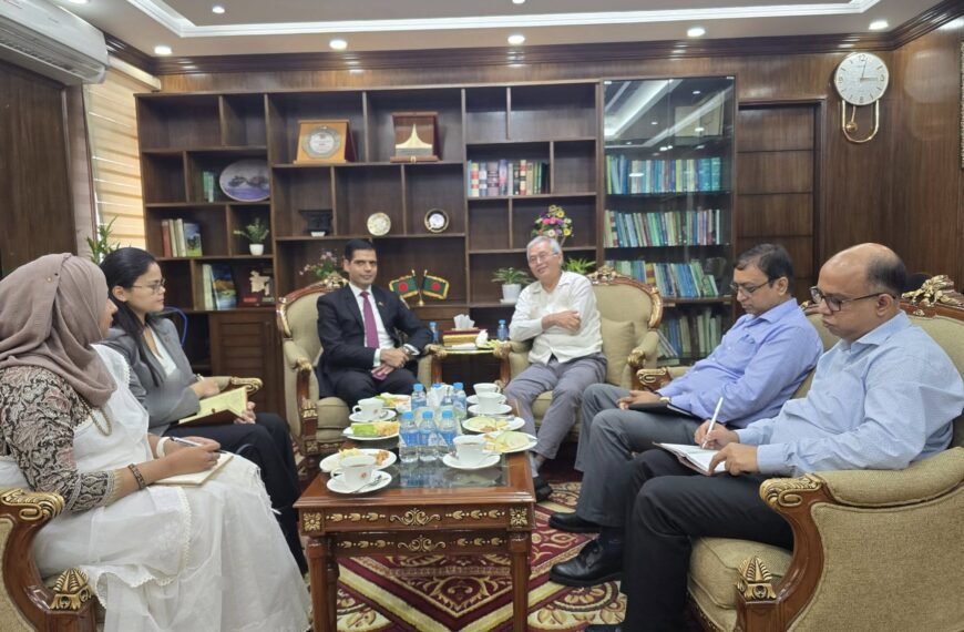 Nepal Ambassador meets Chittagong Hill Tracts Advisor to strengthen Nepal-Bangladesh relations