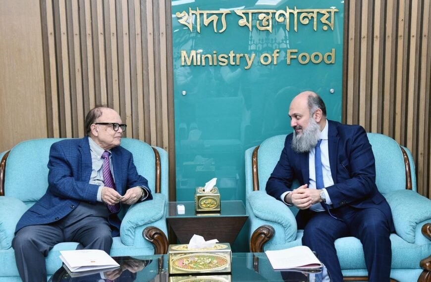 Pakistan’s Commerce Minister meets Food Advisor to discuss trade between the two countries