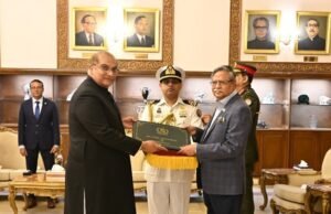 New Pakistani High Commissioner to Bangladesh Presents Credentials…