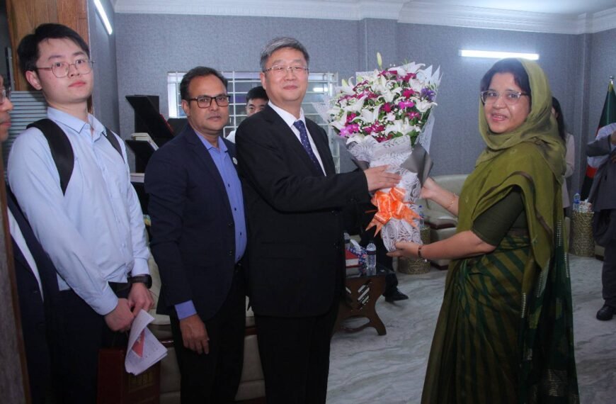 China expresses interest in investing in renewable energy and agriculture sectors in Bangladesh