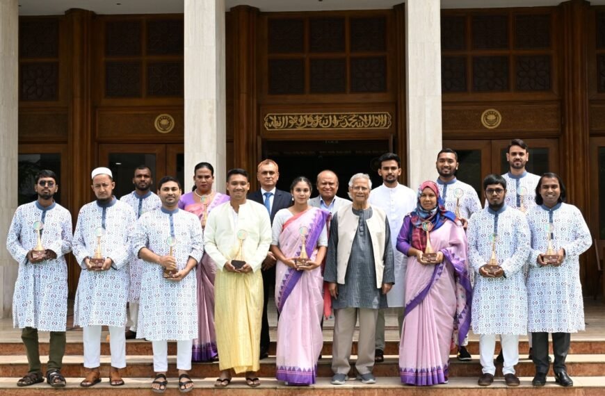 Chief Adviser presents ‘Youth Volunteer Award’ to 12 youth