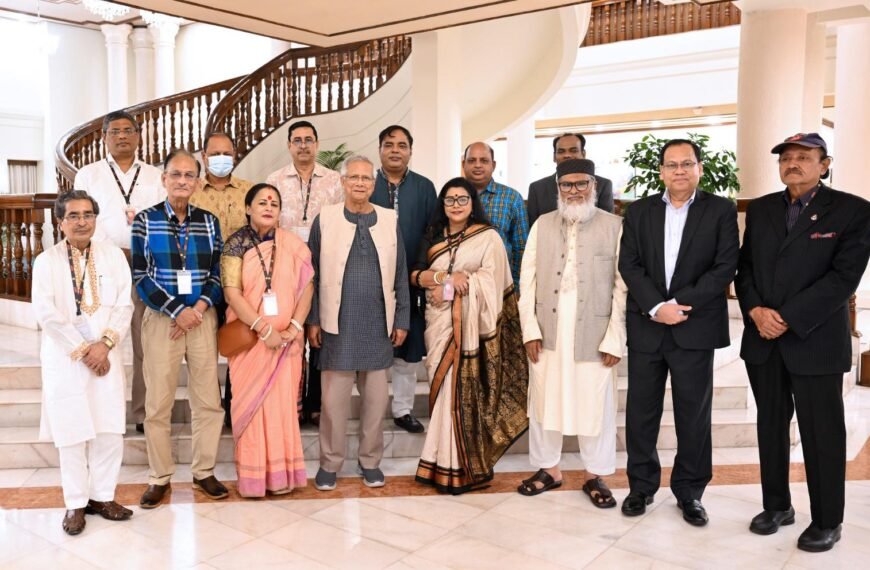 Chief Adviser meets Hindu religious leaders on preparations for upcoming Durga Puja