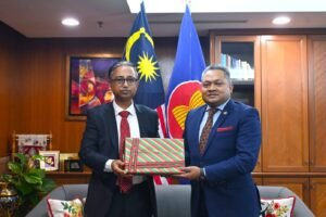 Bangladesh High Commissioner pays courtesy call on Malaysian…