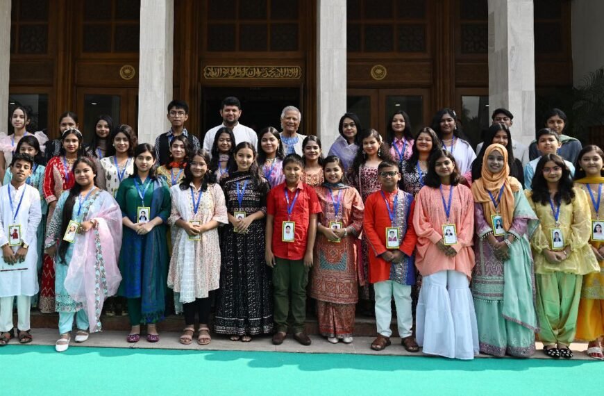 Chief Adviser hands over prizes…