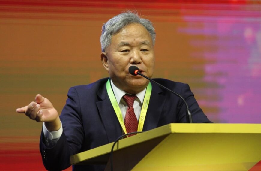 Korean Ambassador Park Young-sik shares Korea’s development experience at Bay of Bengal Conversation