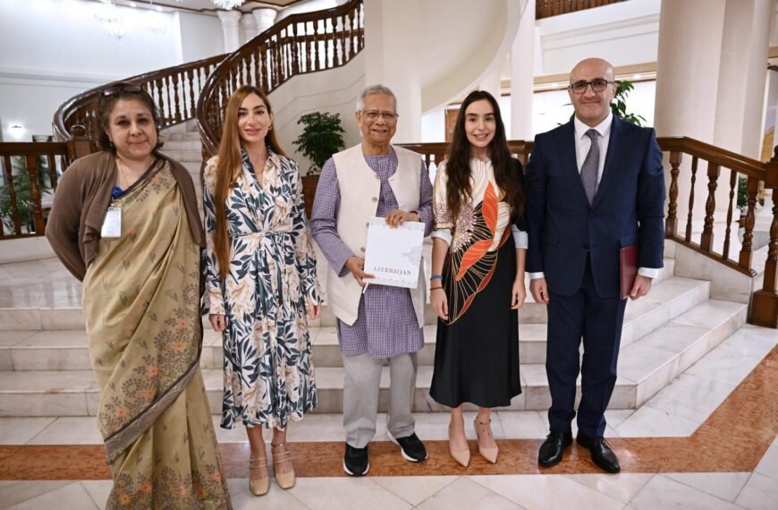 Azerbaijan President’s Daughters Call on Chief Adviser