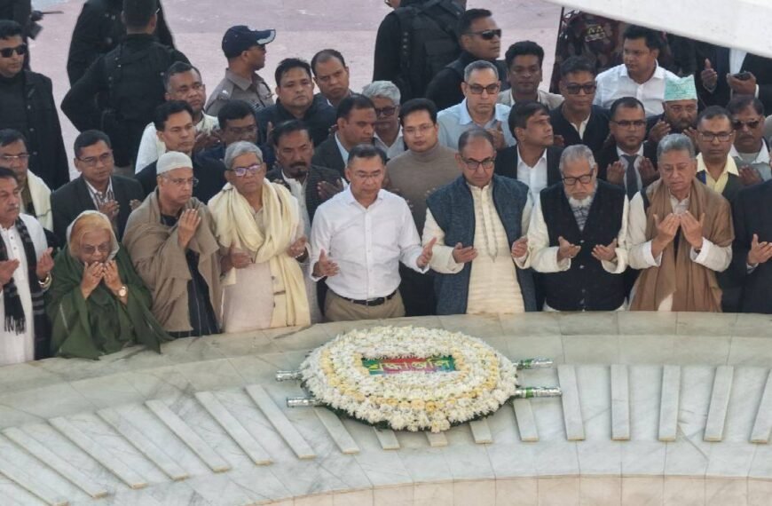 Tareque Rahman visits the grave&hellip;