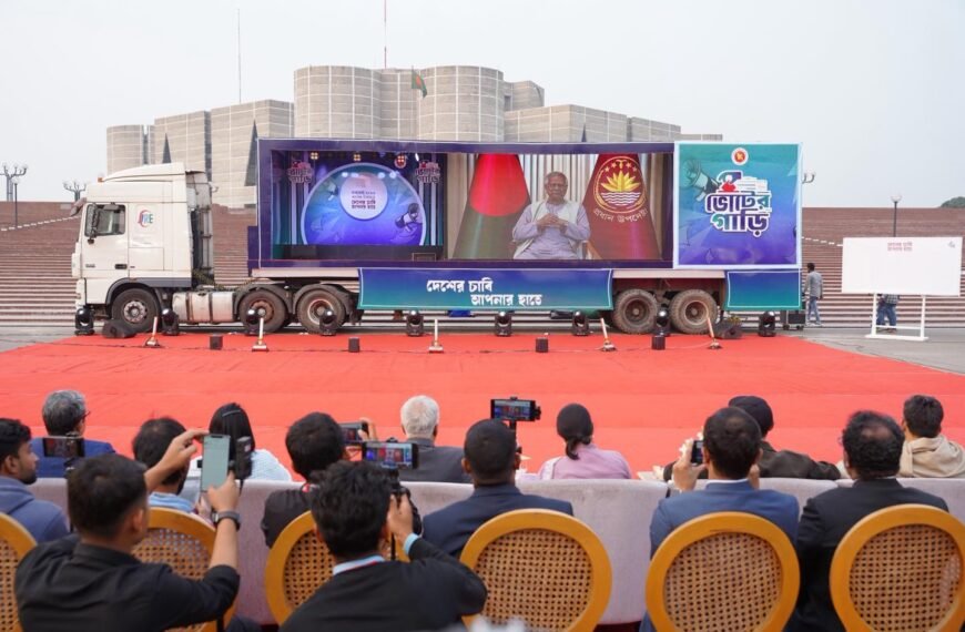 Super Caravan, the voting vehicle,&hellip;