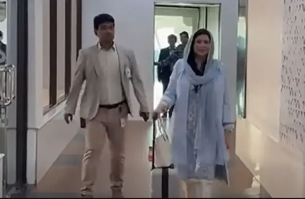 Dr. Zubaida Rahman arrives in Dhaka