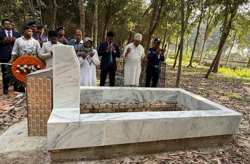 Industry Adviser visits grave of martyr Shahriar Shuvo in Chuadanga
