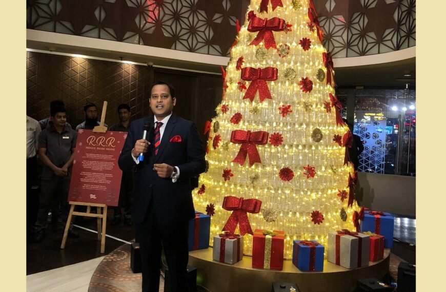 Crowne Plaza Dhaka Gulshan Unveils Bangladesh’s First Christmas Tree Made from Fully Recycled Plastic Bottles