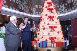 Crowne Plaza Dhaka Gulshan Unveils Bangladesh’s First Christmas…