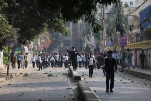 Dhaka College and Ideal College students clash again