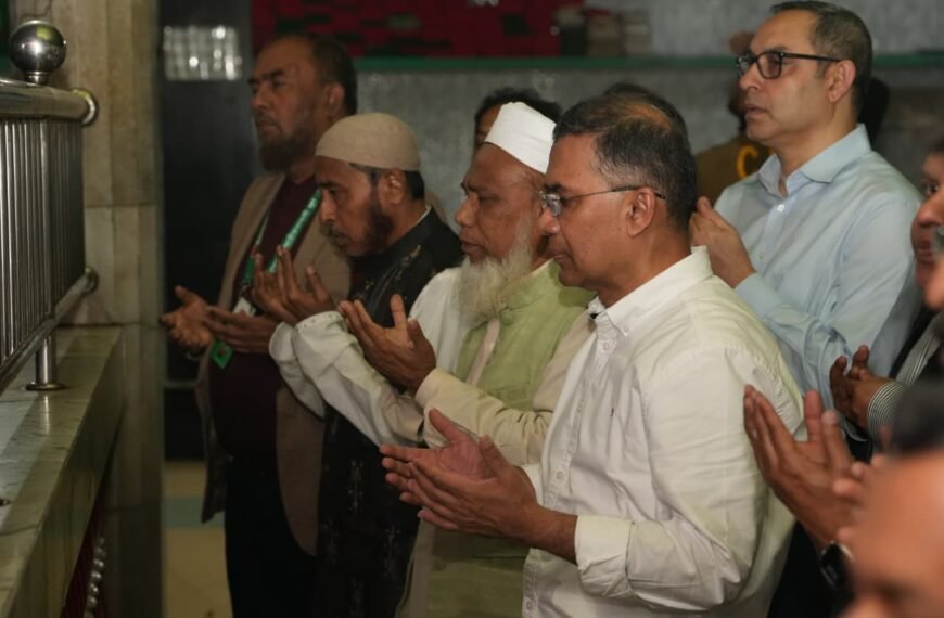 Tarique Rahman visits the shrine of Hazrat Shah Paran (RA) in Sylhet