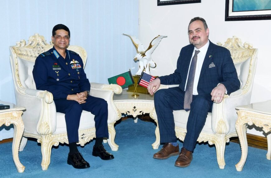 US Ambassador to Dhaka pays&hellip;