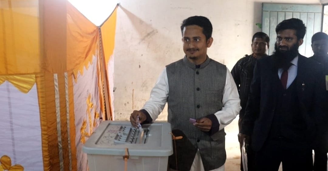 NCP candidate Sarjis Alam from Panchagarh-1 constituency casts&hellip;