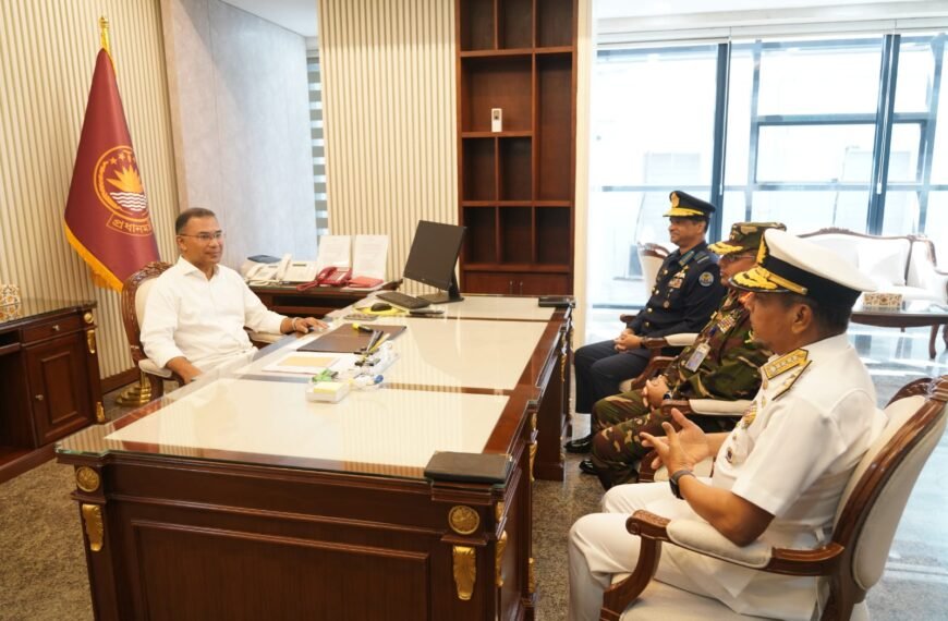 Prime Minister Tarique Rahman Receives Courtesy Call from Chiefs of the Three Armed Services at Bangladesh Secretariat