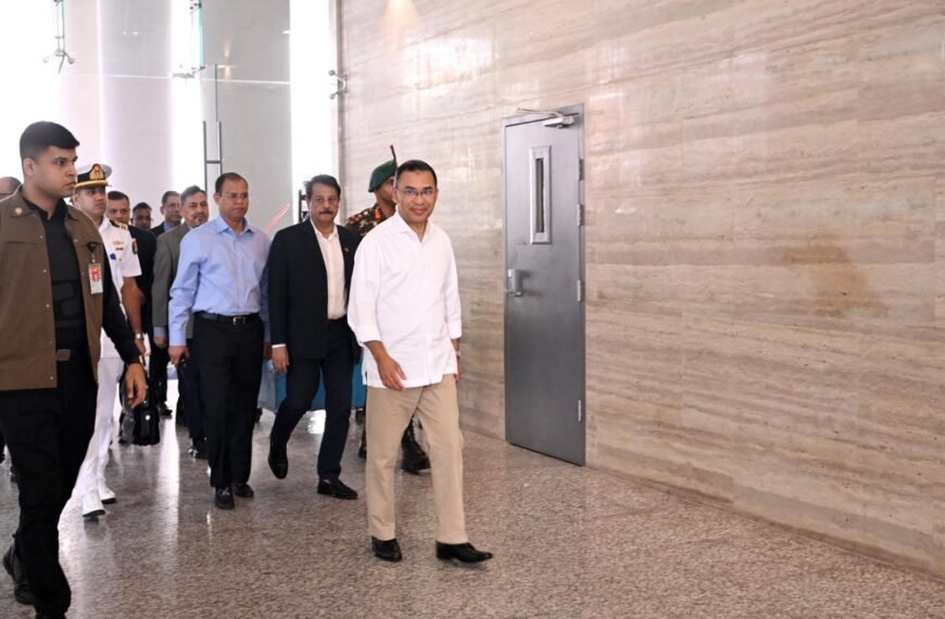 Prime Minister Tarique Rahman came to work at the Secretariat for the second day