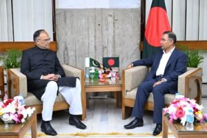 Pakistan’s Planning Minister meets newly elected Prime Minister