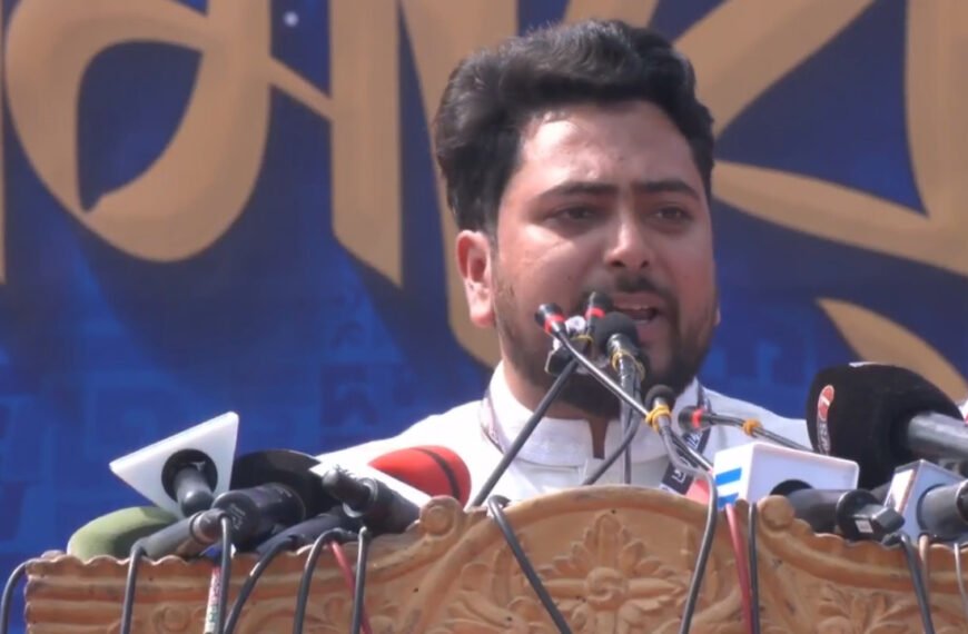 NCP convener Nahid Islam warns of encircling EC if decision on taking mobile phones within 400 yards of polling stations is not revoked