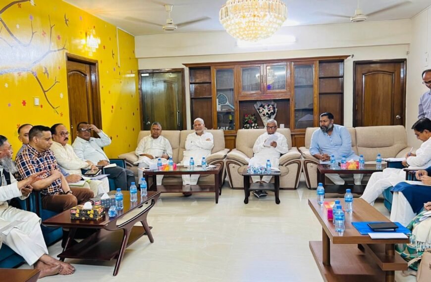 Labor Minister orders payment of salaries and bonuses to workers before Eid