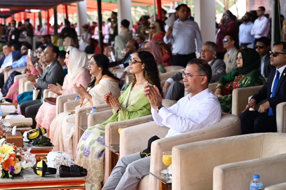 President and Prime Minister inspect parade on Independence…