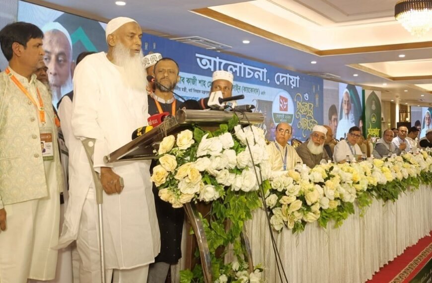 Punishment for causing trouble to Hajis, reward for providing service: Religious Affairs Minister