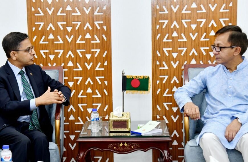 India expresses hope to expand bilateral economic cooperation with Bangladesh