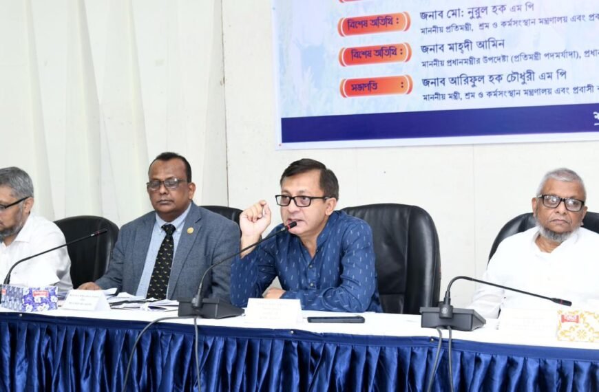 Majority of workers still informal, urges formalization of trade: Commerce Minister