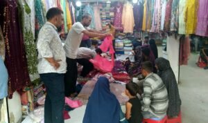 Dinajpur’s Eid market is packed at the end&hellip;
