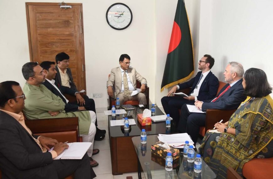 Education Minister calls on UK to strengthen bilateral ties in education