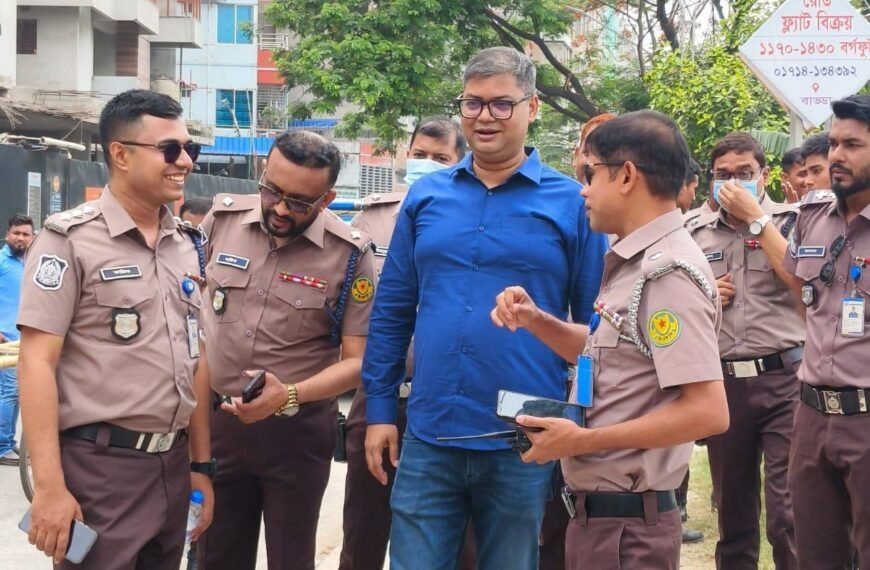 Joint Drive Against Illegal Structures on Gulshan Lake Shore