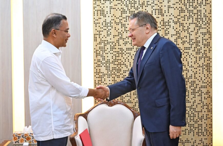 Rosatom Director General pays courtesy call on Prime Minister