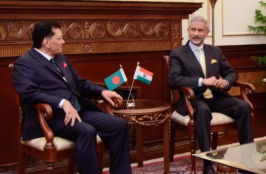 Bangladesh-India meeting held with emphasis on visa facilitation, energy supply and strengthening bilateral relations