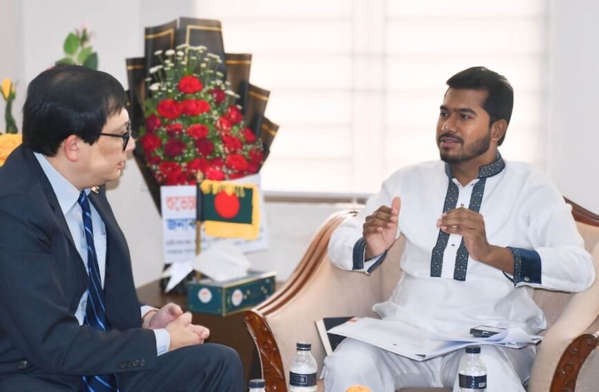 Charge d’Affaires of the Singapore High Commission in Bangladesh meets the State Minister for Expatriates’ Welfare and Overseas Employment