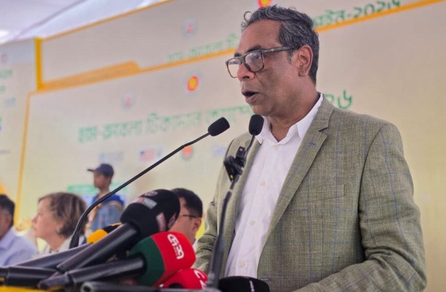 State Minister for Health urges politicians to go door-to-door to provide information on vaccination to prevent measles outbreak