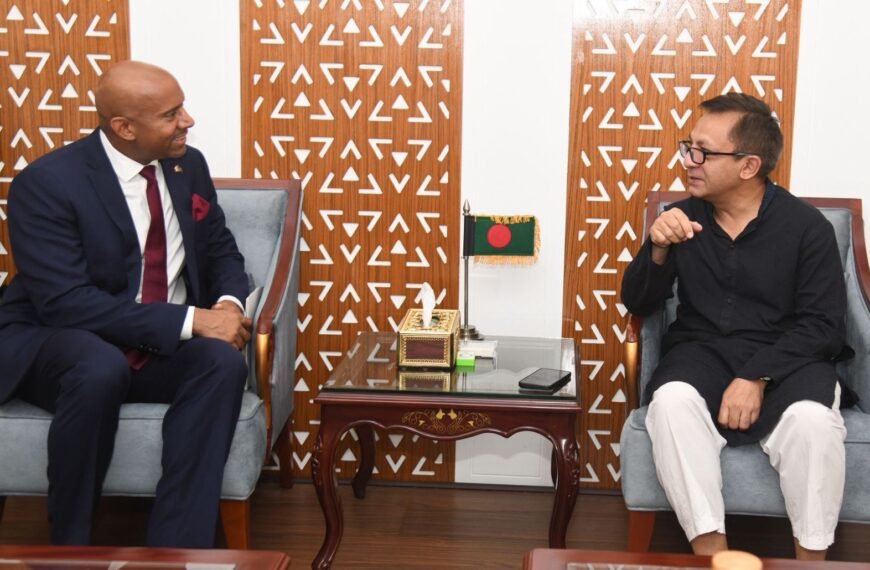 Bangladesh invites Canadian investment in solar energy