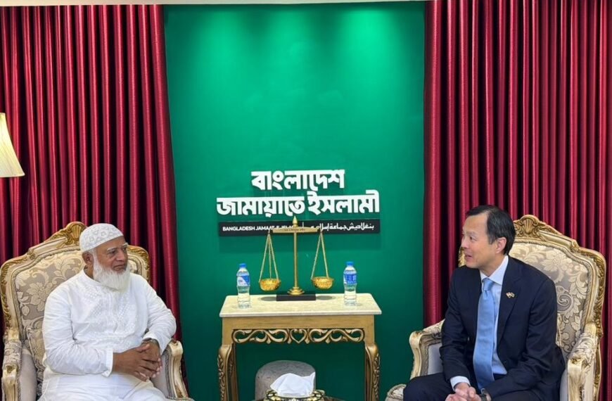 Singapore High Commissioner pays courtesy call on Opposition Leader Dr. Shafiqur Rahman