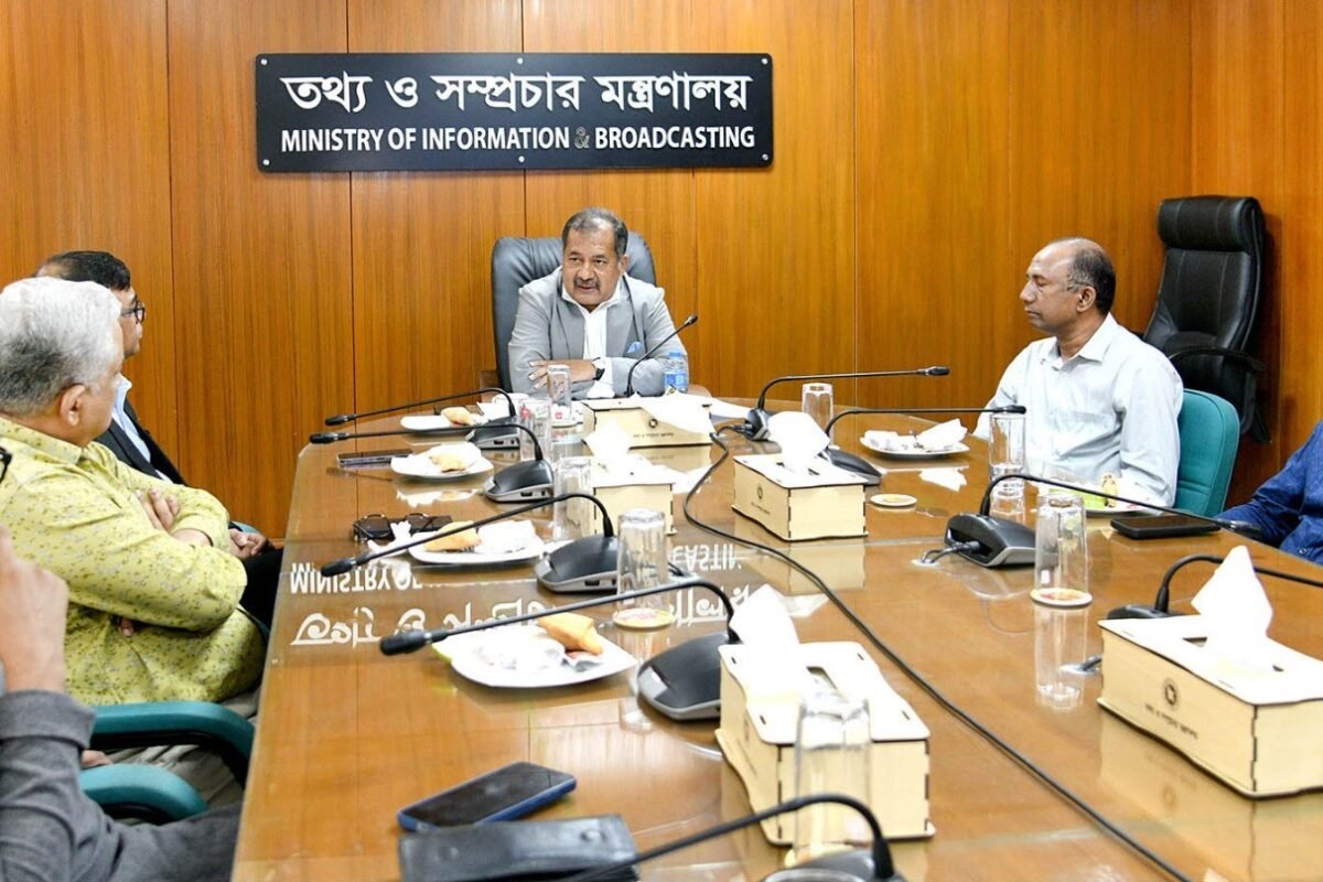 Information Minister emphasizes consensus in forming media commission